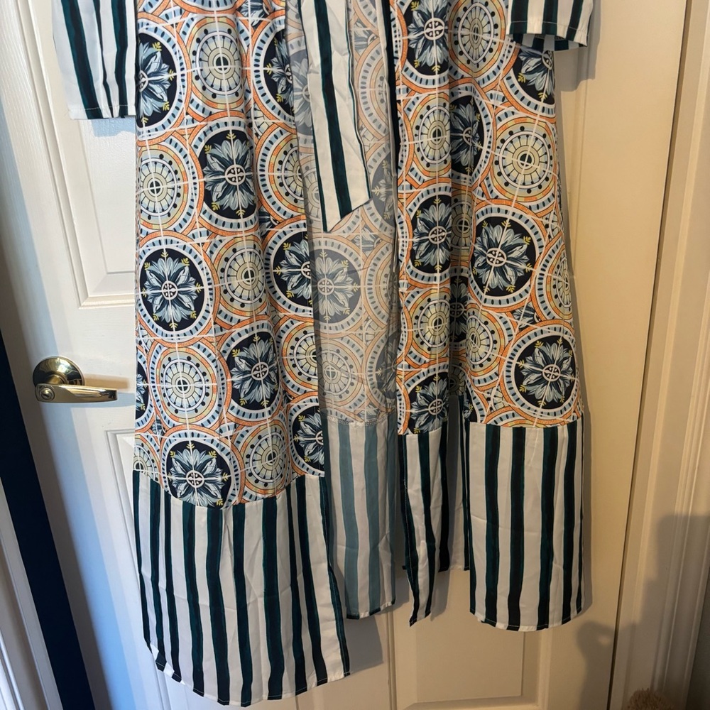 Source Unknown Multicolor Patterned Robe - image 2